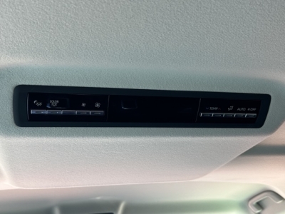 グランエース(トヨタ)中古車 内外装写真他