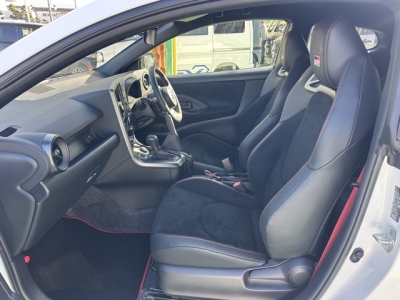 GRヤリス(トヨタ)中古車 前席内装