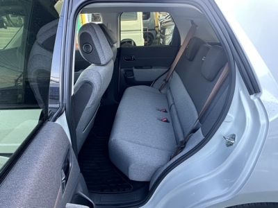 HONDA e(ホンダ)中古車 後席内装