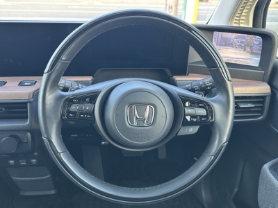 HONDA e(ホンダ)中古車 内外装写真
