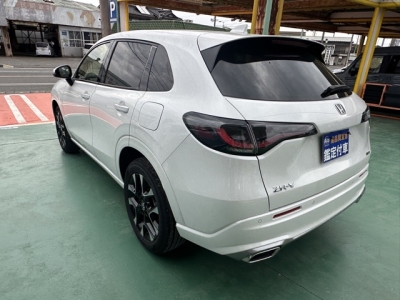 ZR-V(ホンダ)登録済未使用車 後方