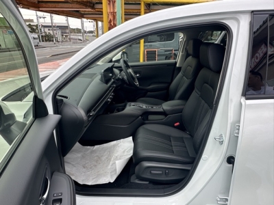 ZR-V(ホンダ)登録済未使用車 前席内装