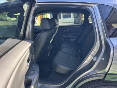 ZR-V (ホンダ)中古車 後席内装