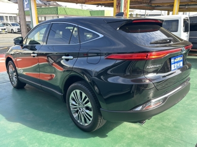 ハリアーハイブリッド(トヨタ)中古車 後方