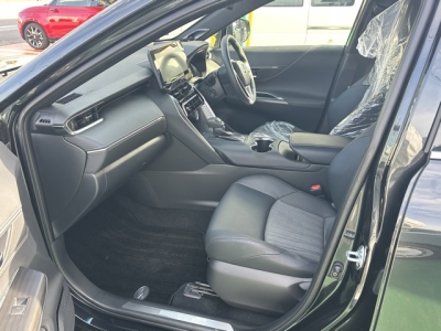 ハリアーハイブリッド(トヨタ)中古車 前席内装