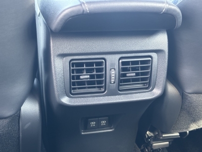 ハリアーハイブリッド(トヨタ)中古車 内外装写真他