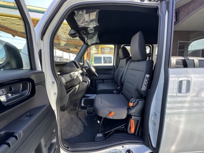 N-VAN(ホンダ)届出済未使用車 前席内装