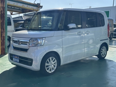 N-BOX(ホンダ)中古車 前方