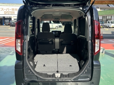 新型スペーシアのOEM(スズキ)中古車 内外装写真他２