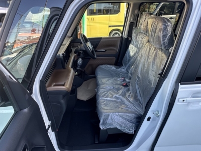 ルークス(ニッサン)届出済未使用車 前席内装