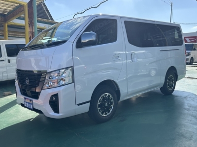 キャラバン(ニッサン)登録済未使用車 前方