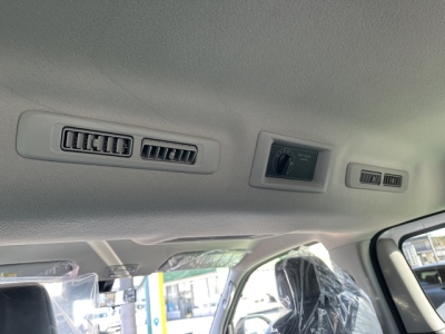 キャラバン(ニッサン)登録済未使用車 内外装写真他１