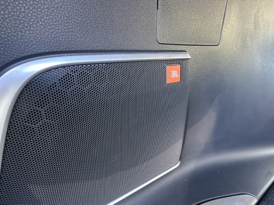 ハリアー(トヨタ)中古車 内外装写真他２