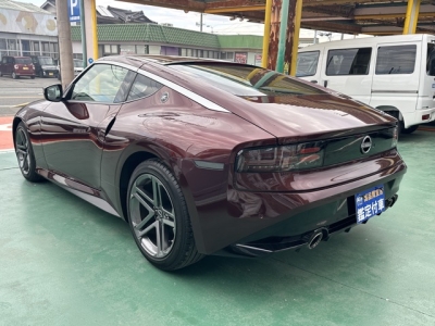 フェアレディZ(ニッサン)中古車 後方