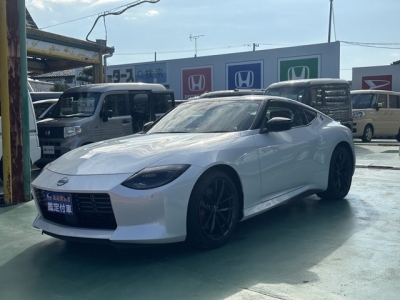 フェアレディZ(ニッサン)登録済未使用車 前方