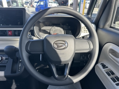 ムーヴキャンバス(ダイハツ)届出済未使用車 内外装写真他