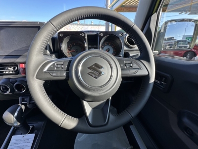 ジムニー(スズキ)届出済未使用車 内外装写真