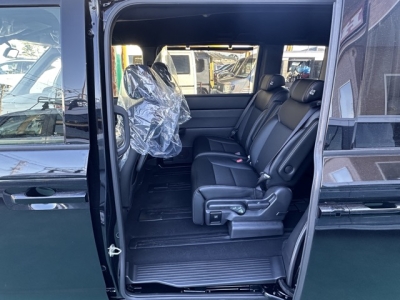 ステップワゴン(ホンダ)中古車 後席内装