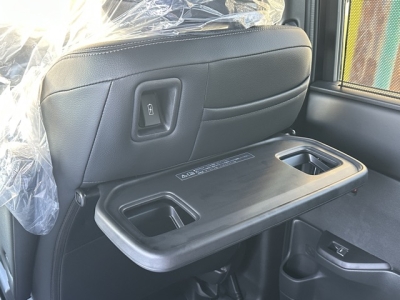 ステップワゴン(ホンダ)中古車 内外装写真