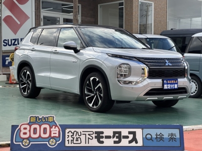 アウトランダーPHEV(三菱)中古車 全体