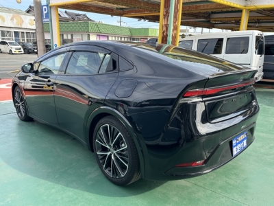 プリウス(トヨタ)登録済未使用車 後方