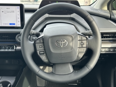 プリウス(トヨタ)登録済未使用車 内外装写真