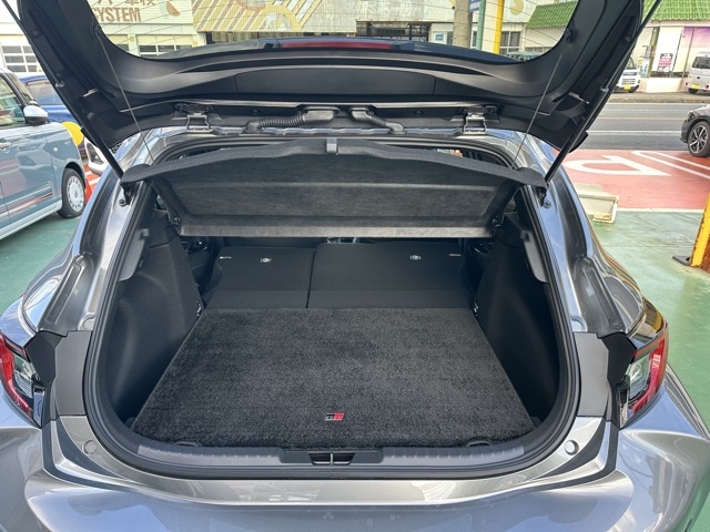 GRカローラ(トヨタ)登録済未使用車 9