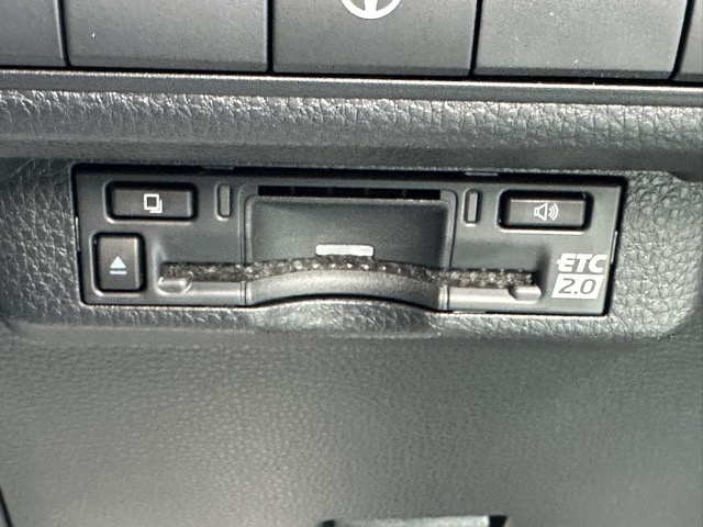 GRカローラ(トヨタ)登録済未使用車 15