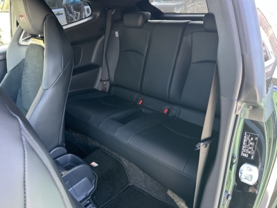 GRヤリス(トヨタ)中古車 後席内装