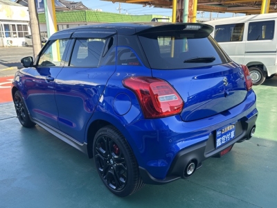 スイフトスポーツ(スズキ)登録済未使用車 後方