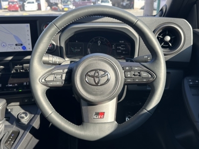 GRヤリス(トヨタ)中古車 内外装写真