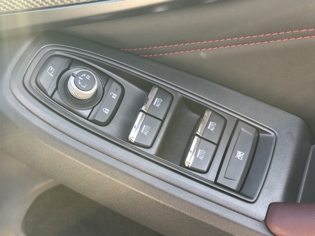 レヴォーグ(スバル)中古車 13