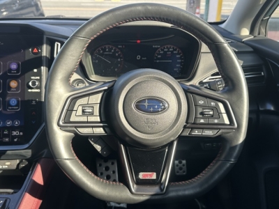 レヴォーグ(スバル)中古車 内外装写真