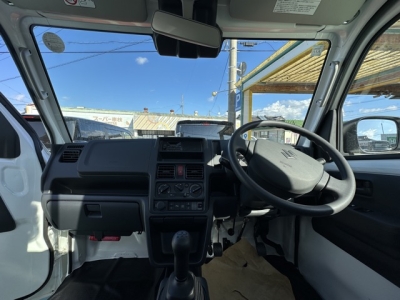 キャリートラック(スズキ)届出済未使用車 後席内装