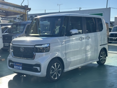 新型N-BOX(ホンダ)届出済未使用車 前方