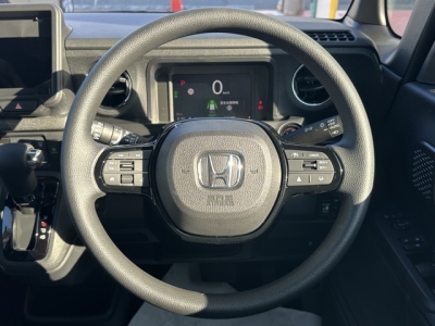 新型N-BOX(ホンダ)届出済未使用車 内外装写真