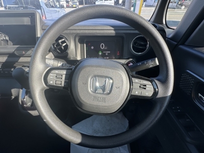 新型N-BOX(ホンダ)届出済未使用車 内外装写真