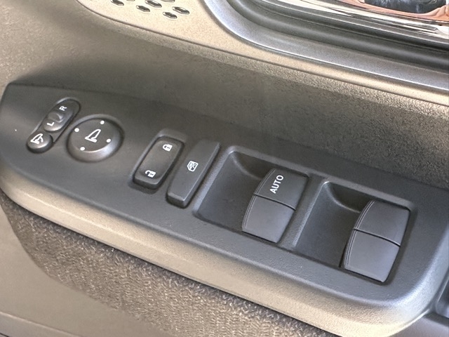 N-BOX(ホンダ)届出済未使用車 14