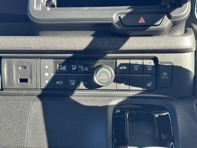 N-BOX(ホンダ)届出済未使用車 18