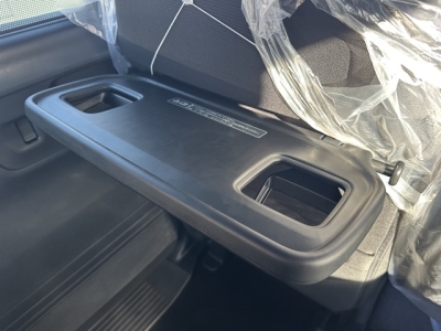 新型N-BOX(ホンダ)届出済未使用車 内外装写真他１