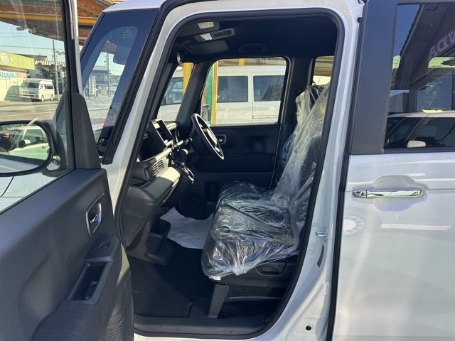 N-BOX(ホンダ)届出済未使用車 3