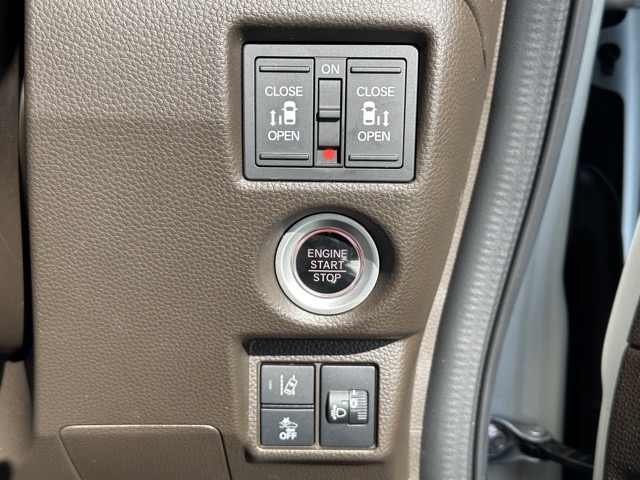 N-BOX(ホンダ)中古車 13