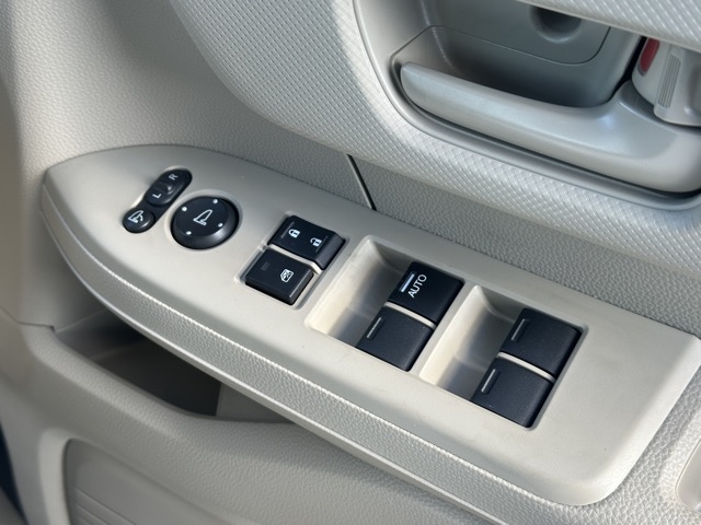 N-BOX(ホンダ)中古車 12