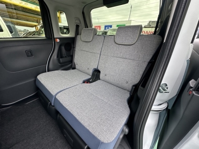 ムーヴキャンバス(ダイハツ)届出済未使用車 後席内装