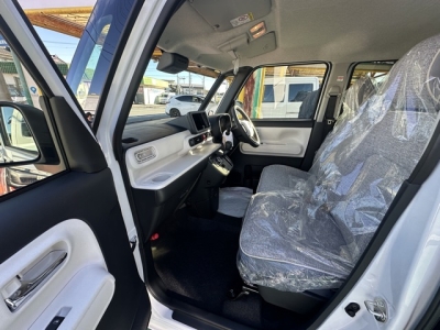 ムーヴキャンバス(ダイハツ)届出済未使用車 前席内装
