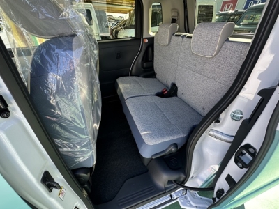 ムーヴキャンバス(ダイハツ)届出済未使用車 後席内装