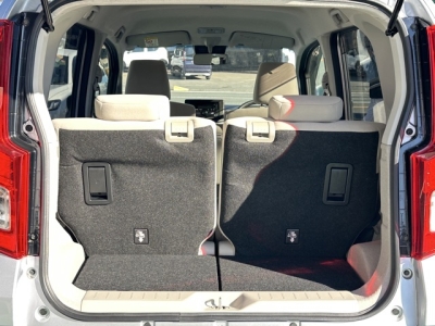 ムーヴ(ダイハツ)中古車 内外装写真他