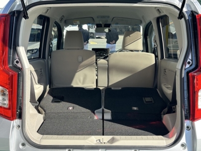 ムーヴ(ダイハツ)中古車 内外装写真他１