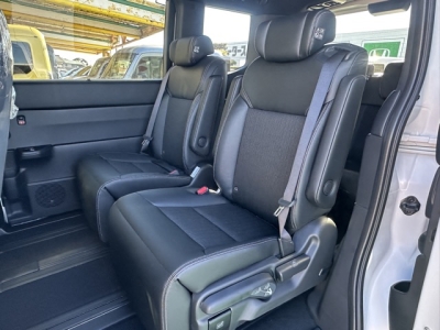 ステップワゴン(ホンダ)登録済未使用車 後席内装