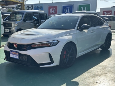 シビック(ホンダ)登録済未使用車 前方